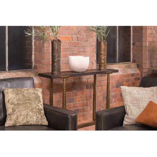 CONSOLE TABLE