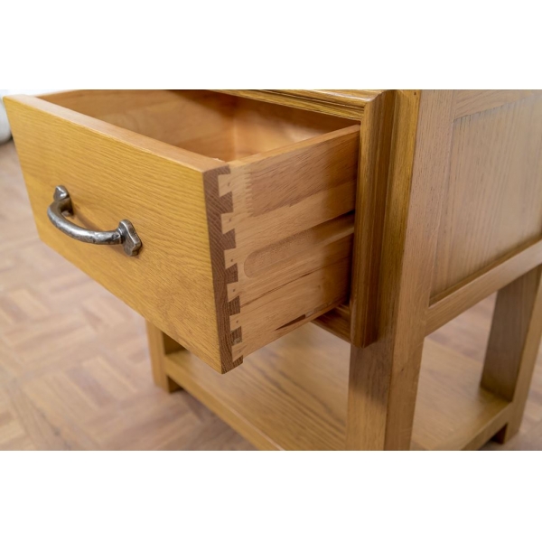 NIGHT STAND
