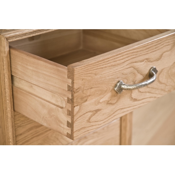 5 DRAWER WELLINGTON CHEST