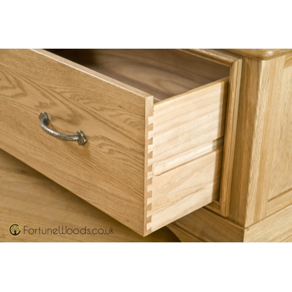 1 DRAWER WARDROBE