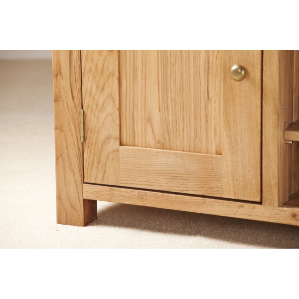 LARGE TV UNIT WITH WOODEN DOORS
