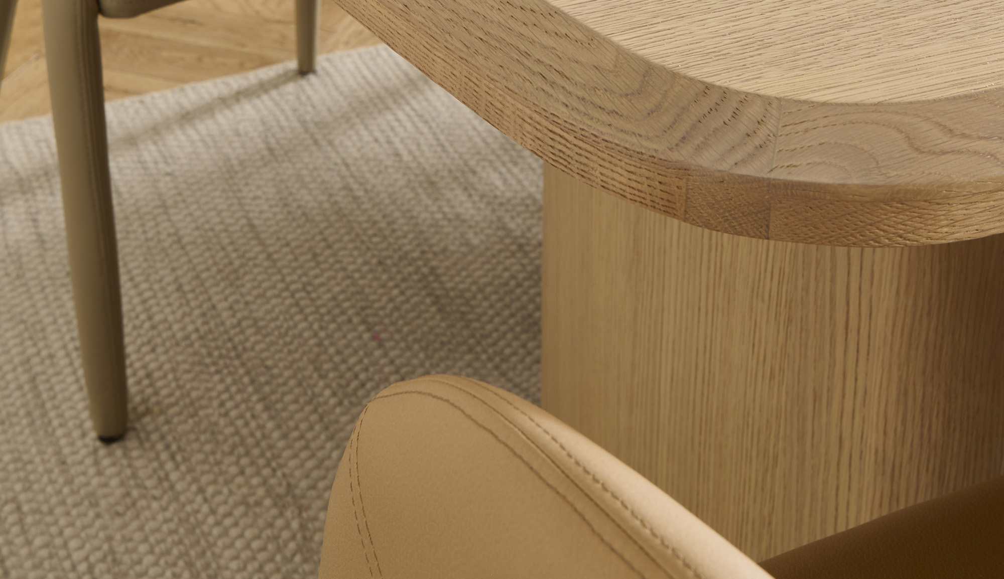 Gentle curves, clean lines